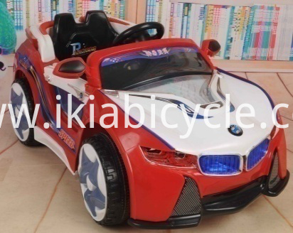 İki koltuklu çocuklar için elektrikli arabalar